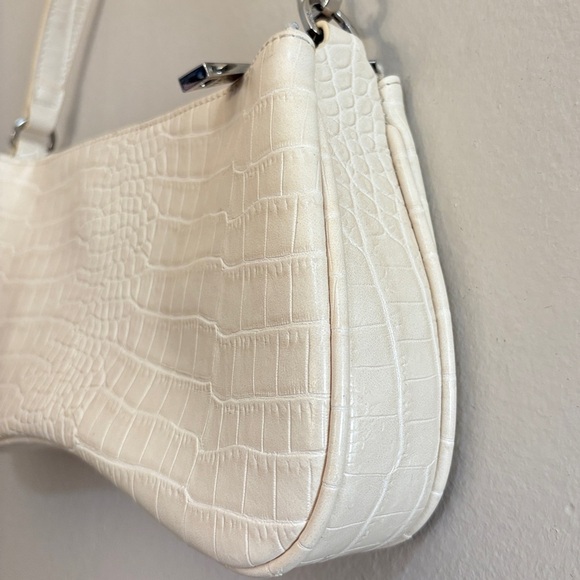 JW PEI Ivory Croc-Embossed ‘EVA’ Baguette Shoulder Bag - Picture 10 of 16